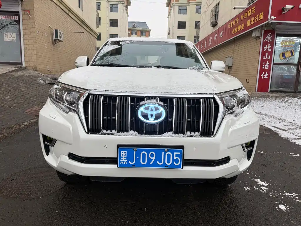 Toyota Prado 2018 — фото 1