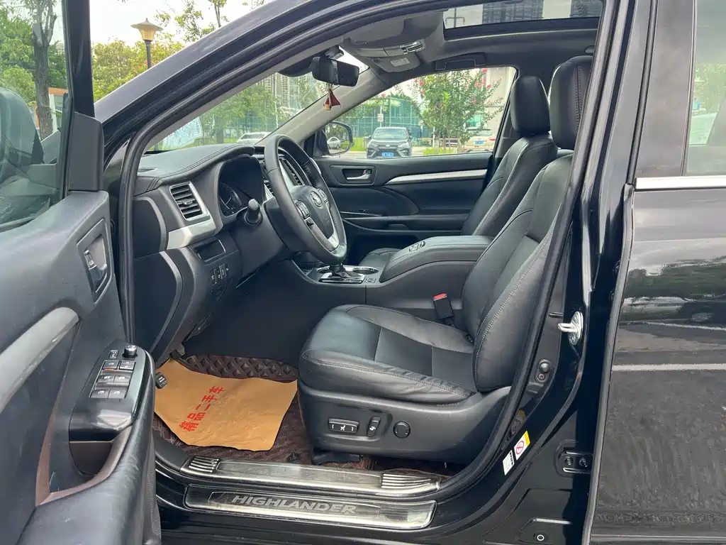 Toyota Highlander 2019 — фото 11