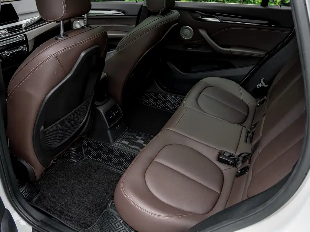 BMW X1 2021 — фото 10