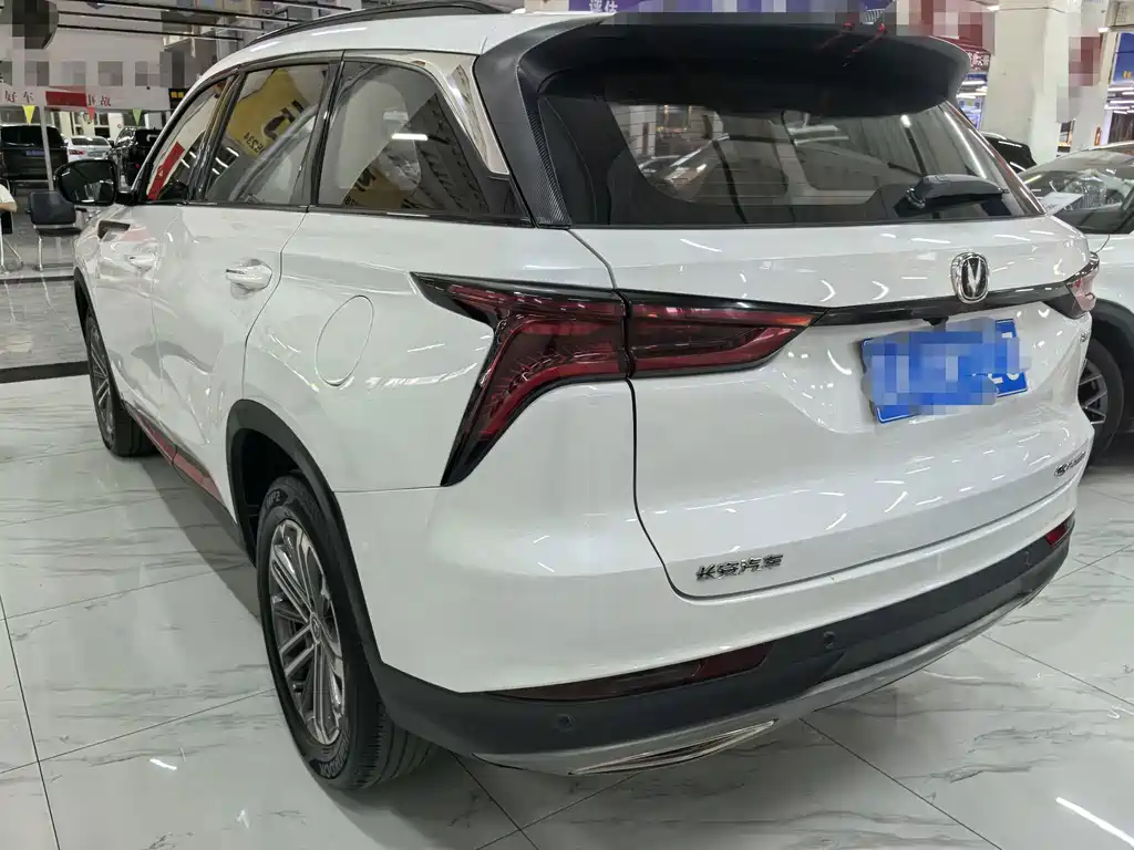 Changan CS75PLUS 2021 — фото 4