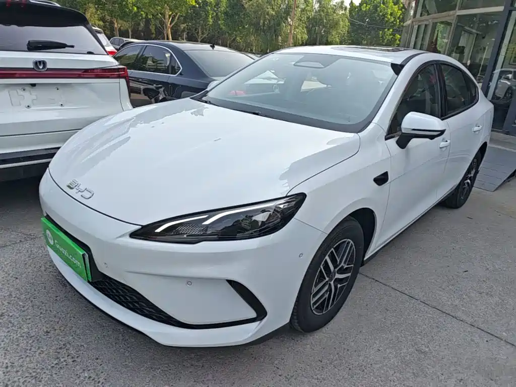 BYD Seal 05 DM-i 2025