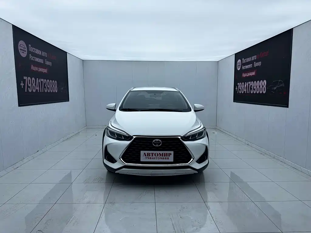 Toyota Yaris L 2022 — фото 2