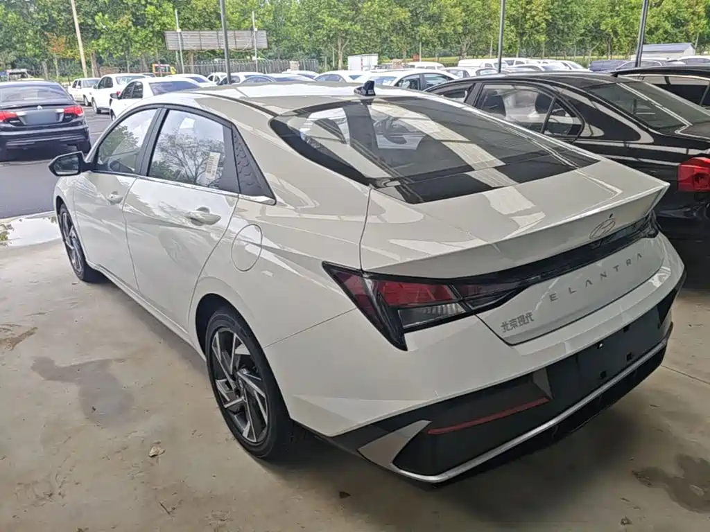 Hyundai Elantra 2026