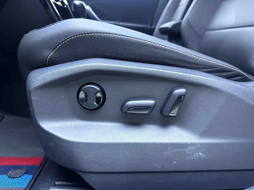 Volkswagen T-Roc 2022 — фото 17