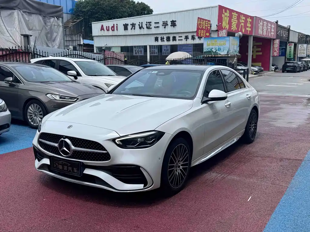 Mercedes-Benz C-Class 2022