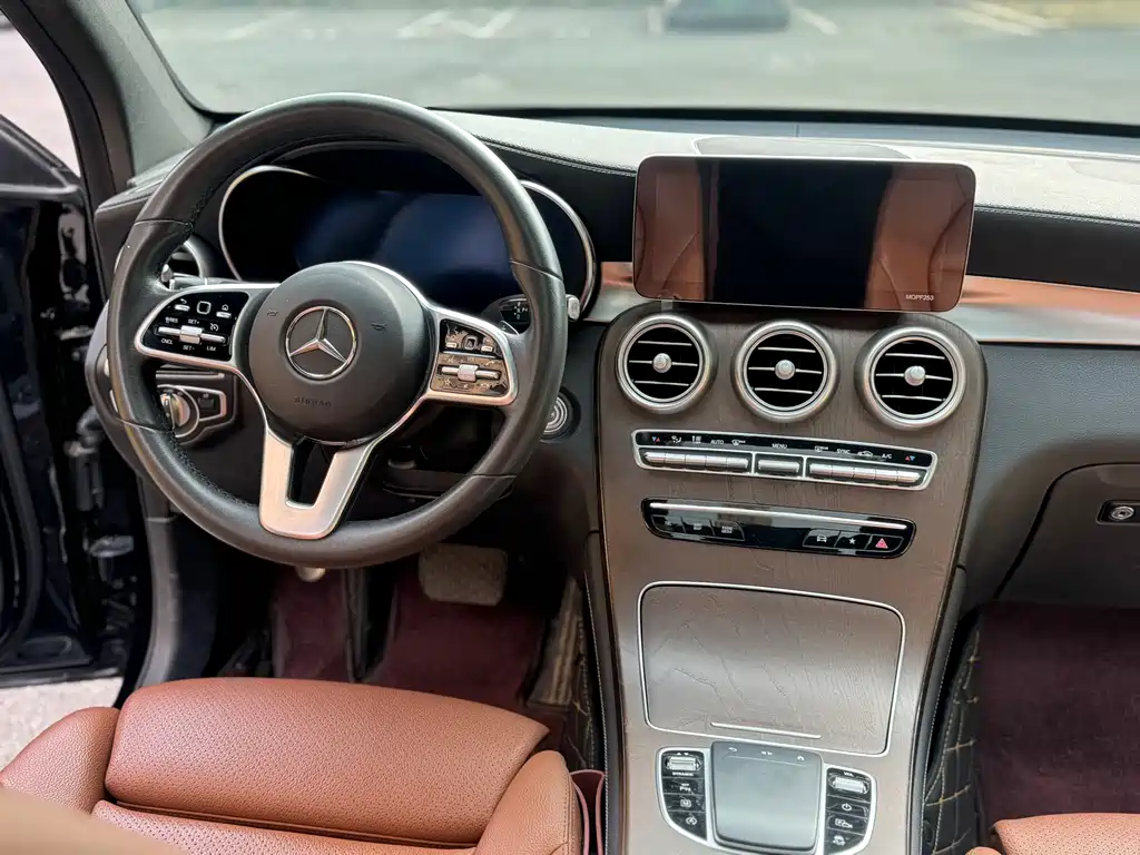 Mercedes-Benz GLC 2020 — фото 12