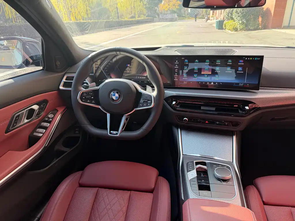 BMW 3 Series 2025