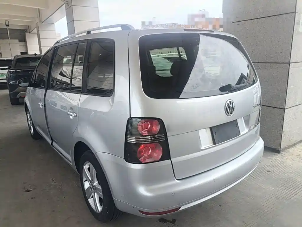 Volkswagen Touran 2016