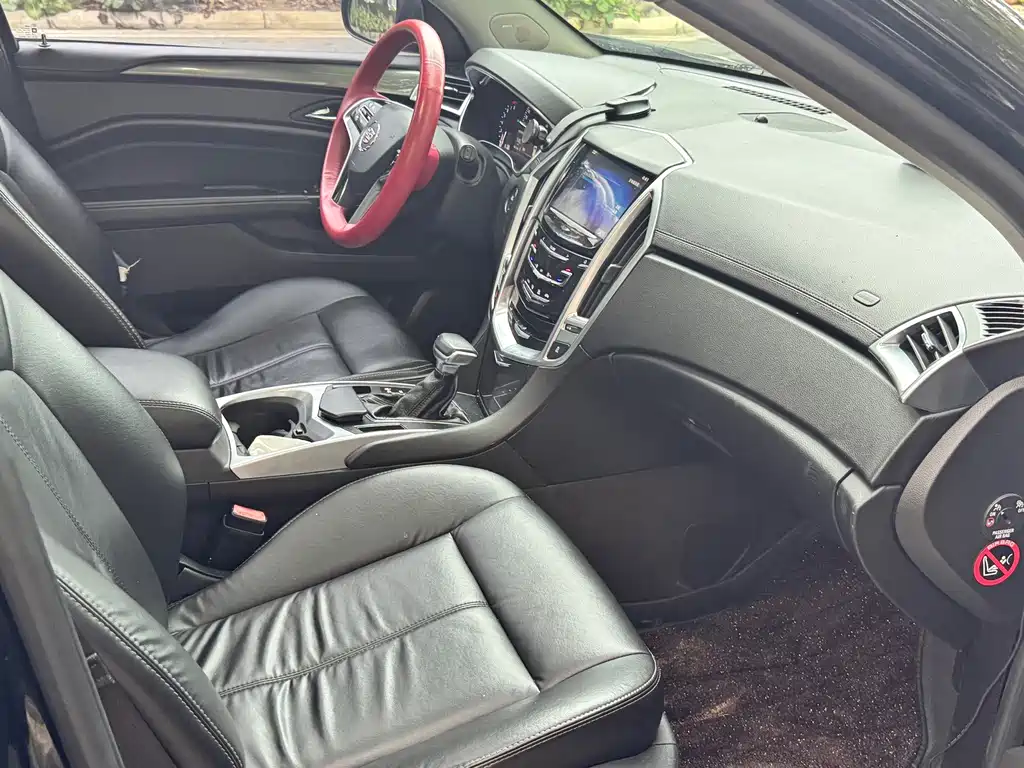 Cadillac SRX 2015 — фото 8