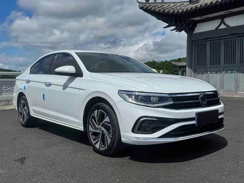 Volkswagen Bora 2023