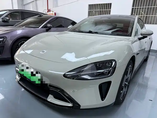 Xiaomi SU7 2025