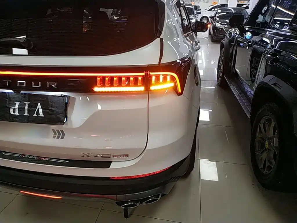 Jetour Jietu X70 PLUS 2025 — фото 8