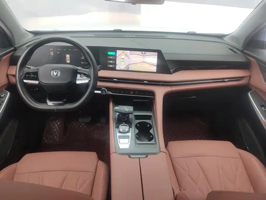 Changan CS75PLUS 2024 — фото 12