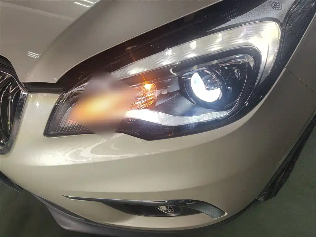 Buick Envision Plus 2016 — фото 24