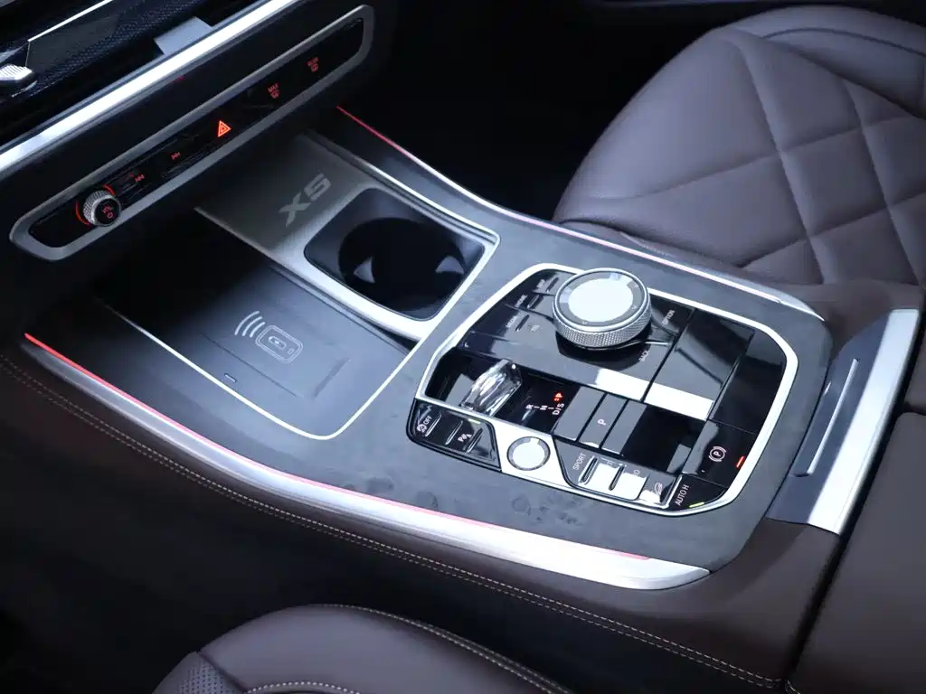 BMW X5 2025 — фото 12