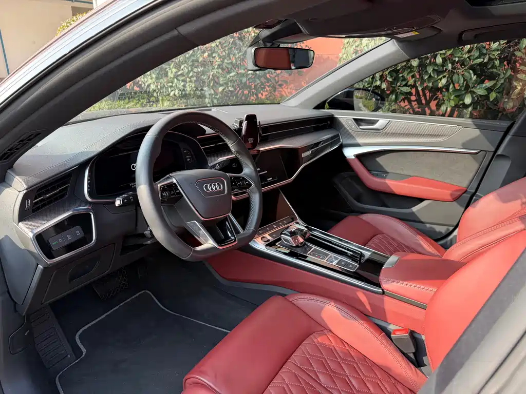 Audi A7L 2024 — фото 12