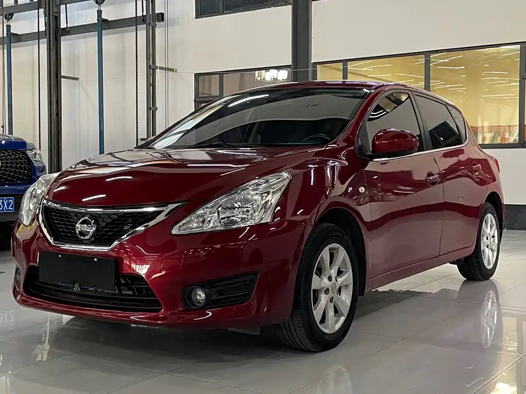 Nissan Tiida 2013