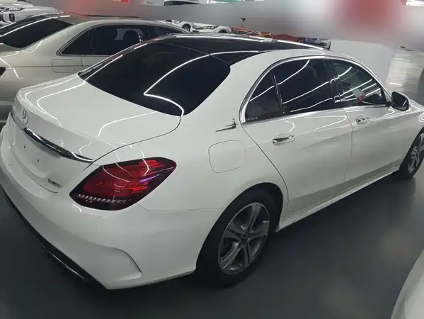 Mercedes-Benz C-Class 2020
