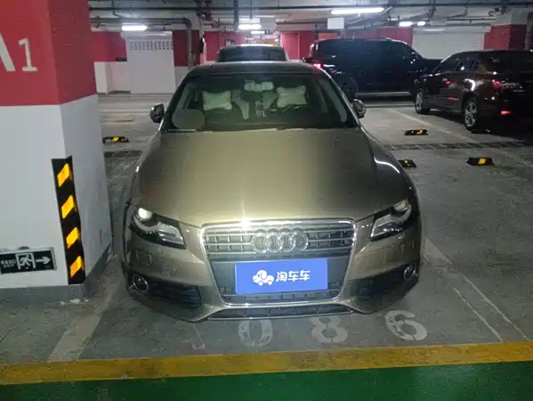 Audi A4L 2012