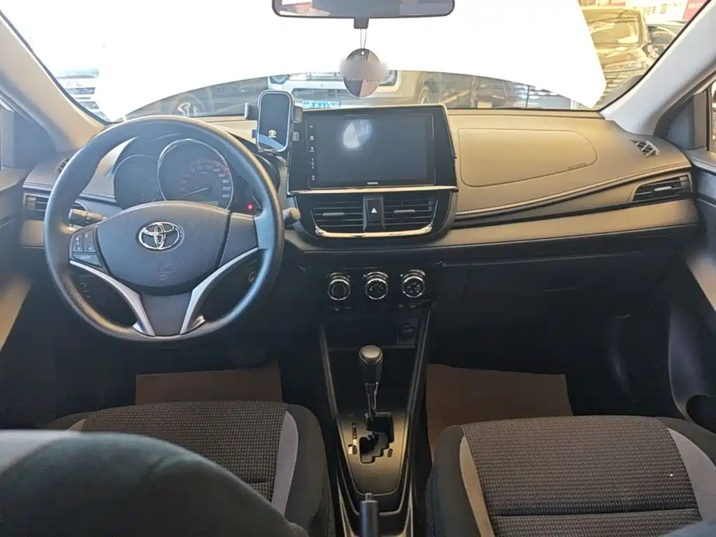 Toyota Vios FS 2022 — фото 10