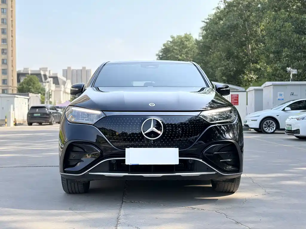 Mercedes-Benz EQE SUV 2024 — фото 2