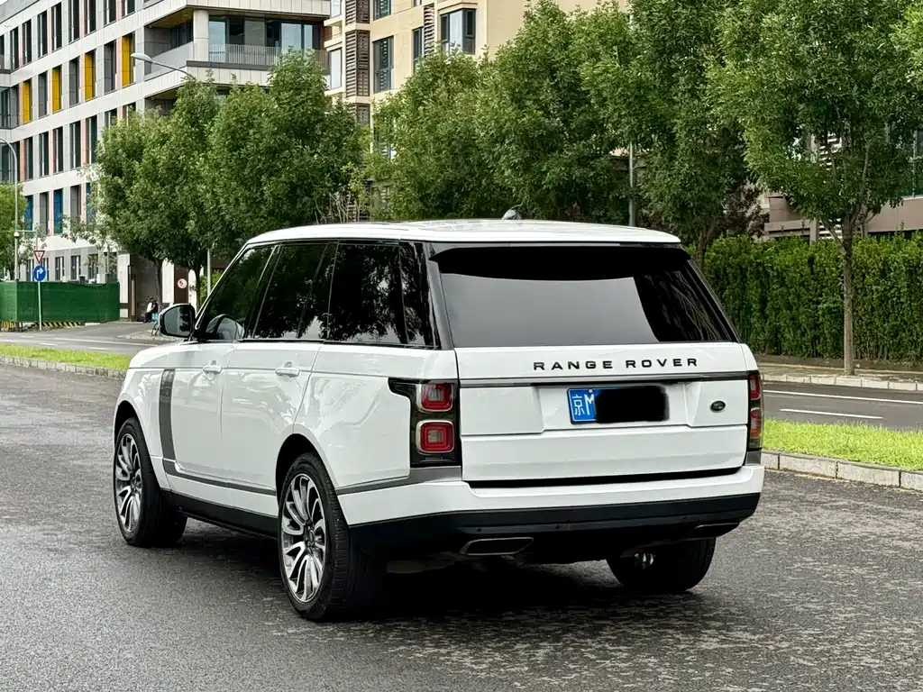 Land Rover Range Rover 2022 — фото 6