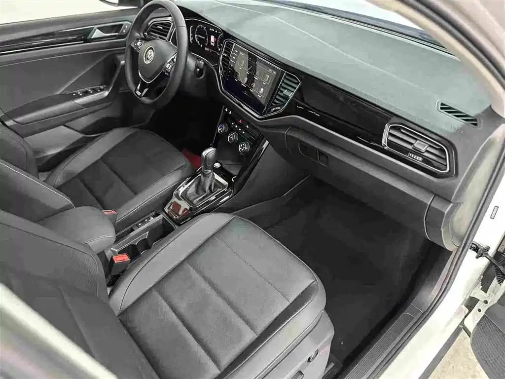 Volkswagen T-Roc 2022 — фото 10