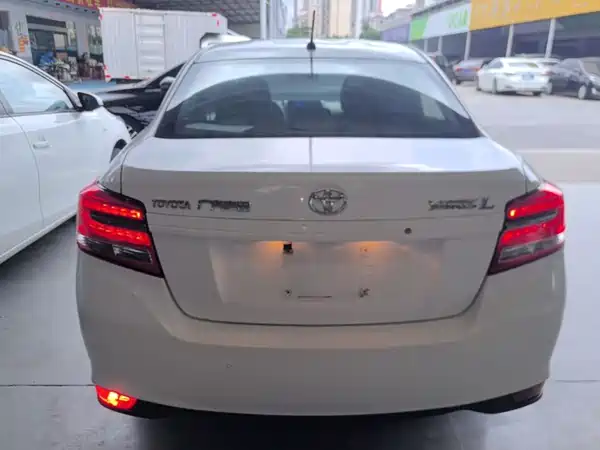 Toyota Yaris L 2019
