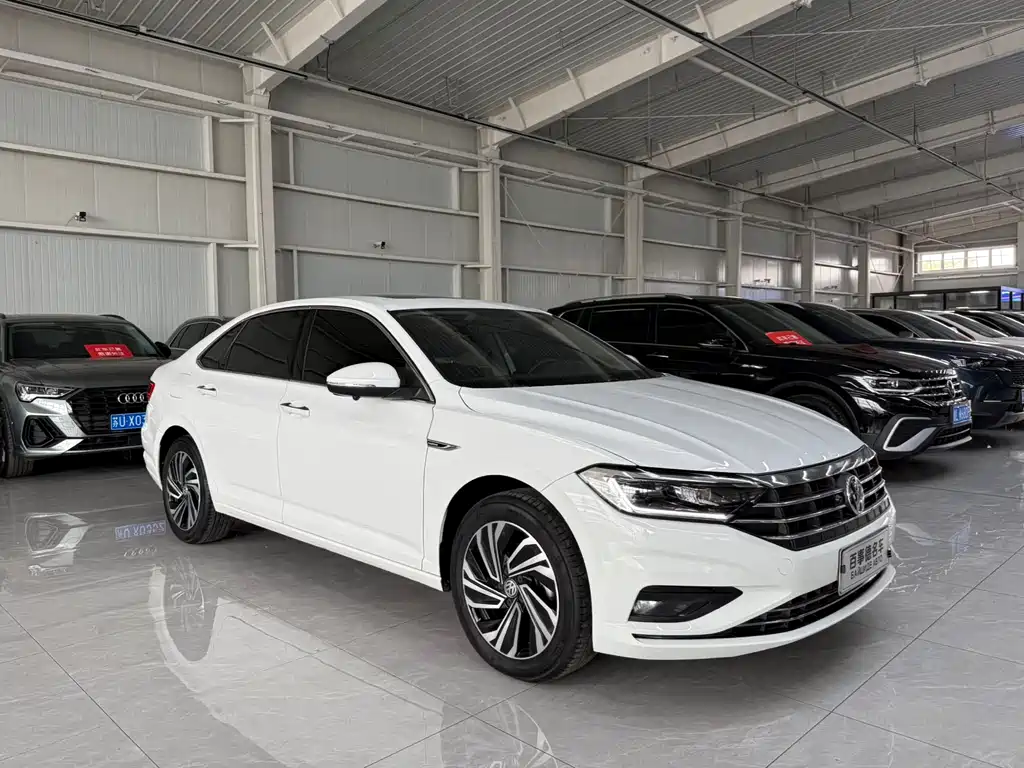 Volkswagen Sagitar 2022
