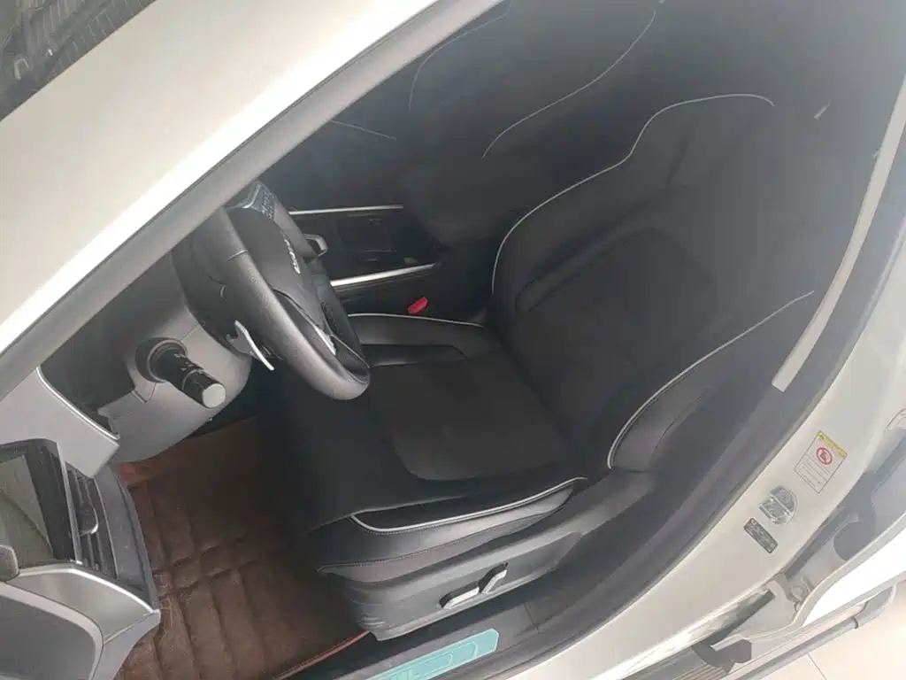 Haval H6 2023 — фото 15
