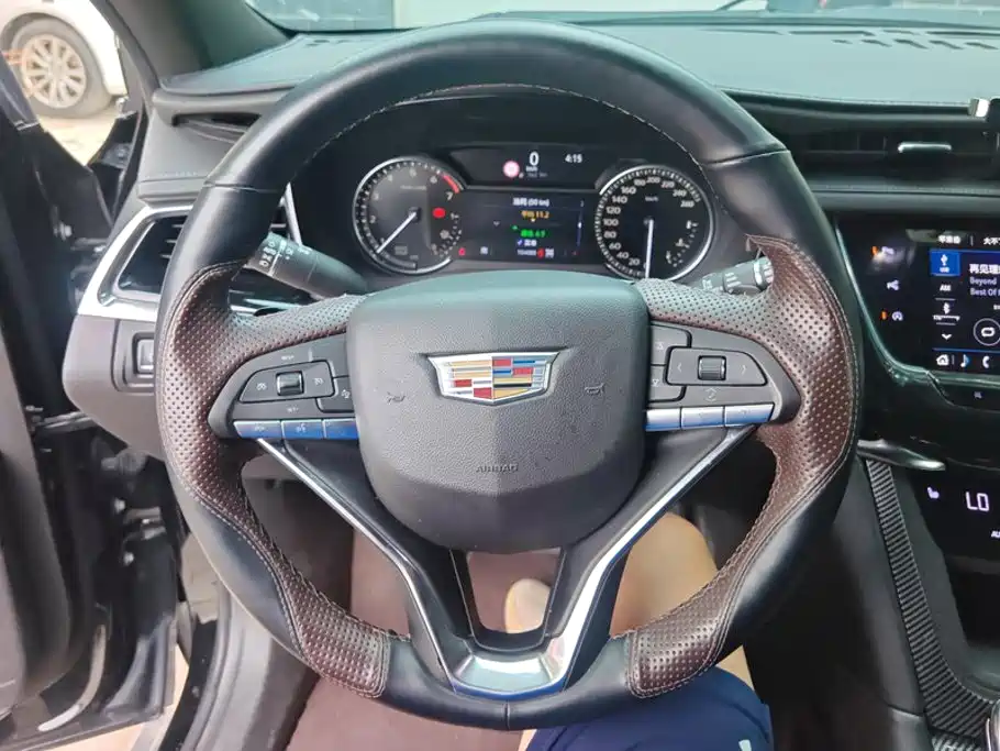 Cadillac XT6 2020 — фото 15