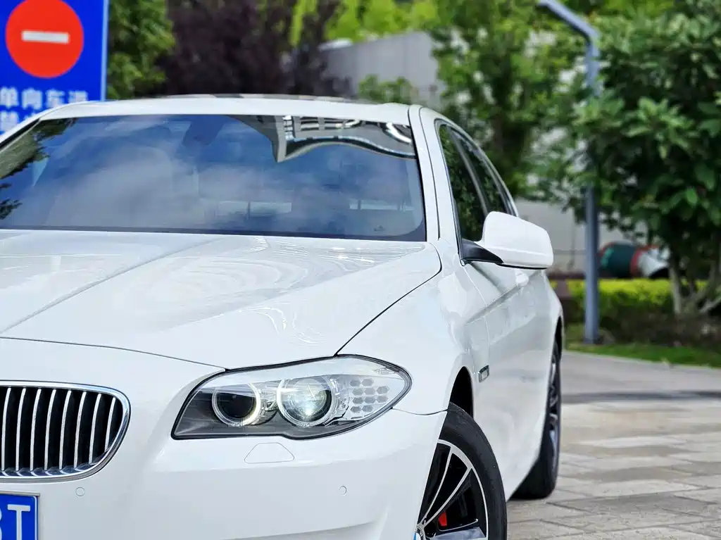BMW 5 Series 2013 — фото 14