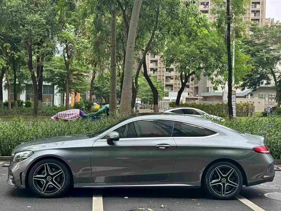 Mercedes-Benz C-Class 2019