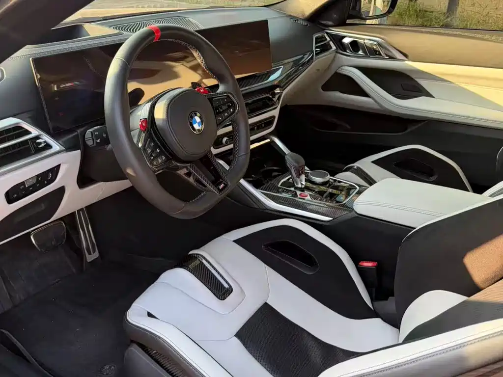 BMW M4 2025 — фото 3