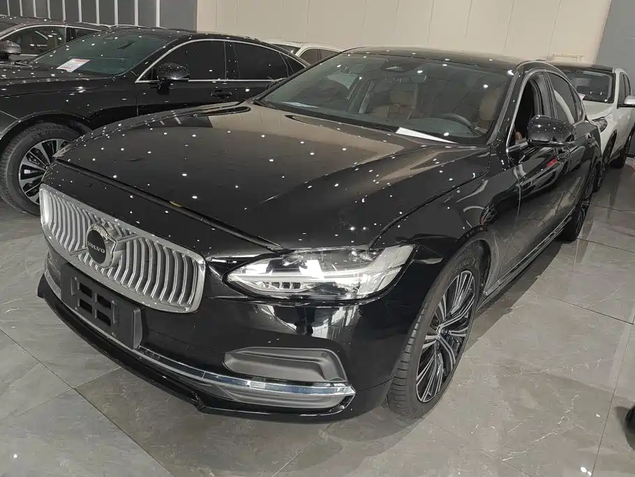 Volvo S90 2024 — фото 1