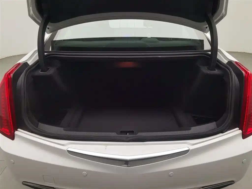 Cadillac ATS-L 2017 — фото 16