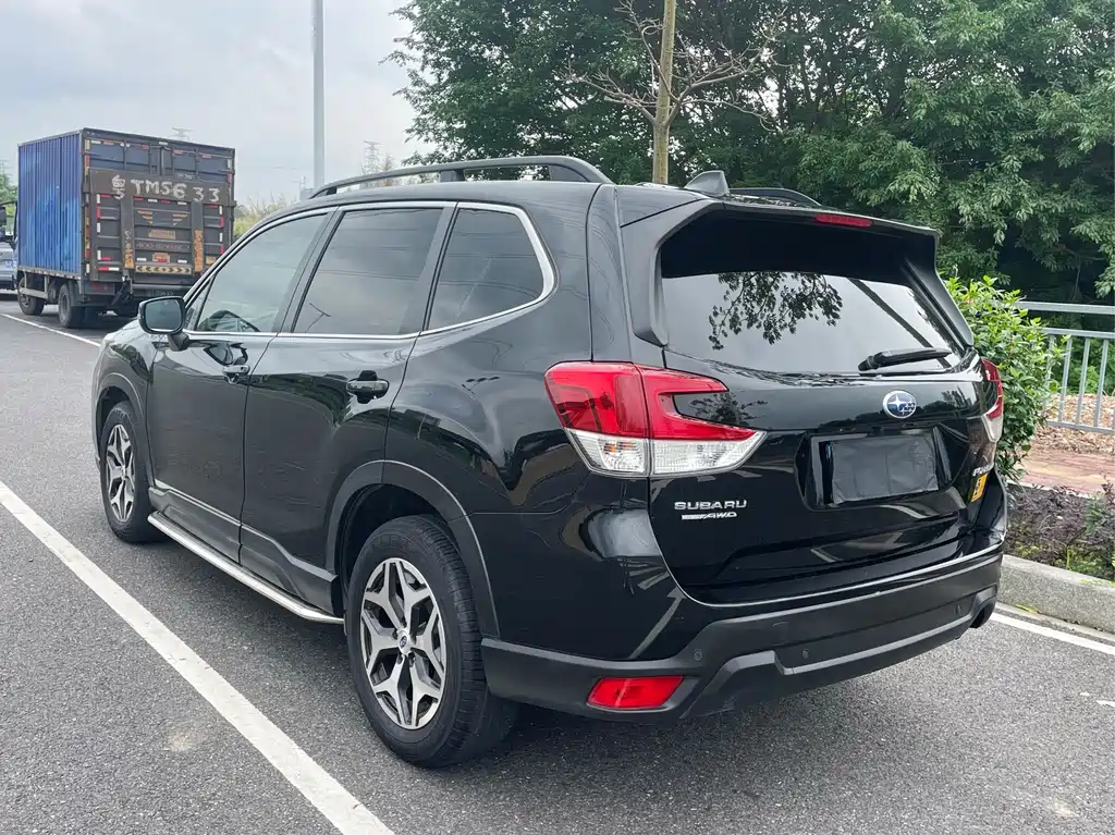 Subaru Forester 2019 — фото 8