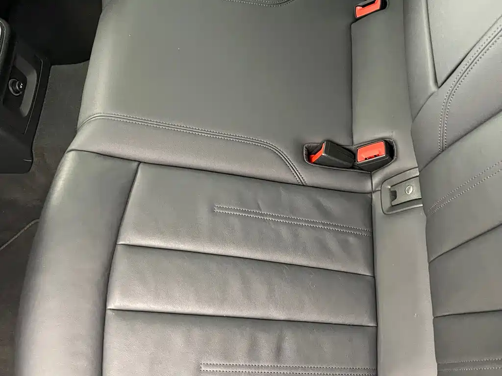 Audi A4 2022 — фото 22