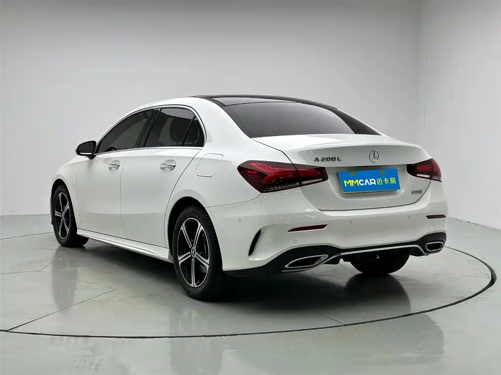 Mercedes-Benz A-Class 2022 — фото 2