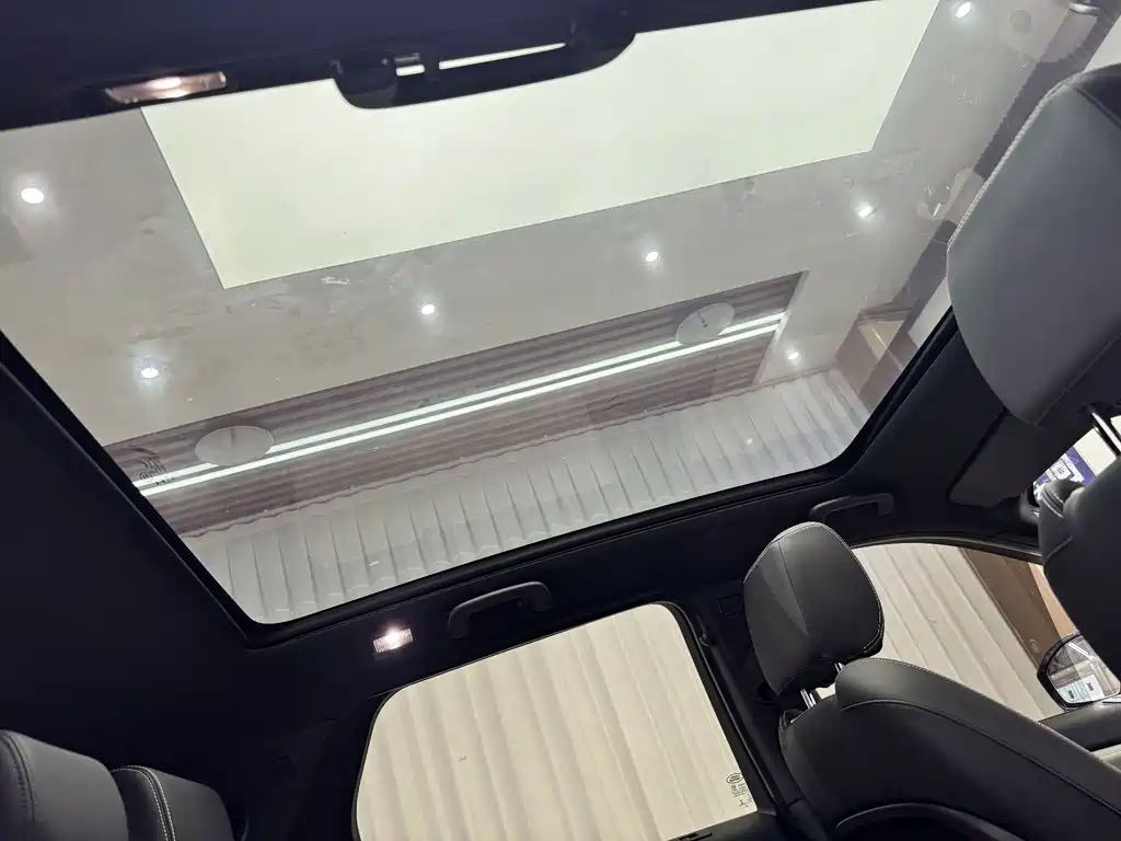 Land Rover Discovery Sport 2021 — фото 18