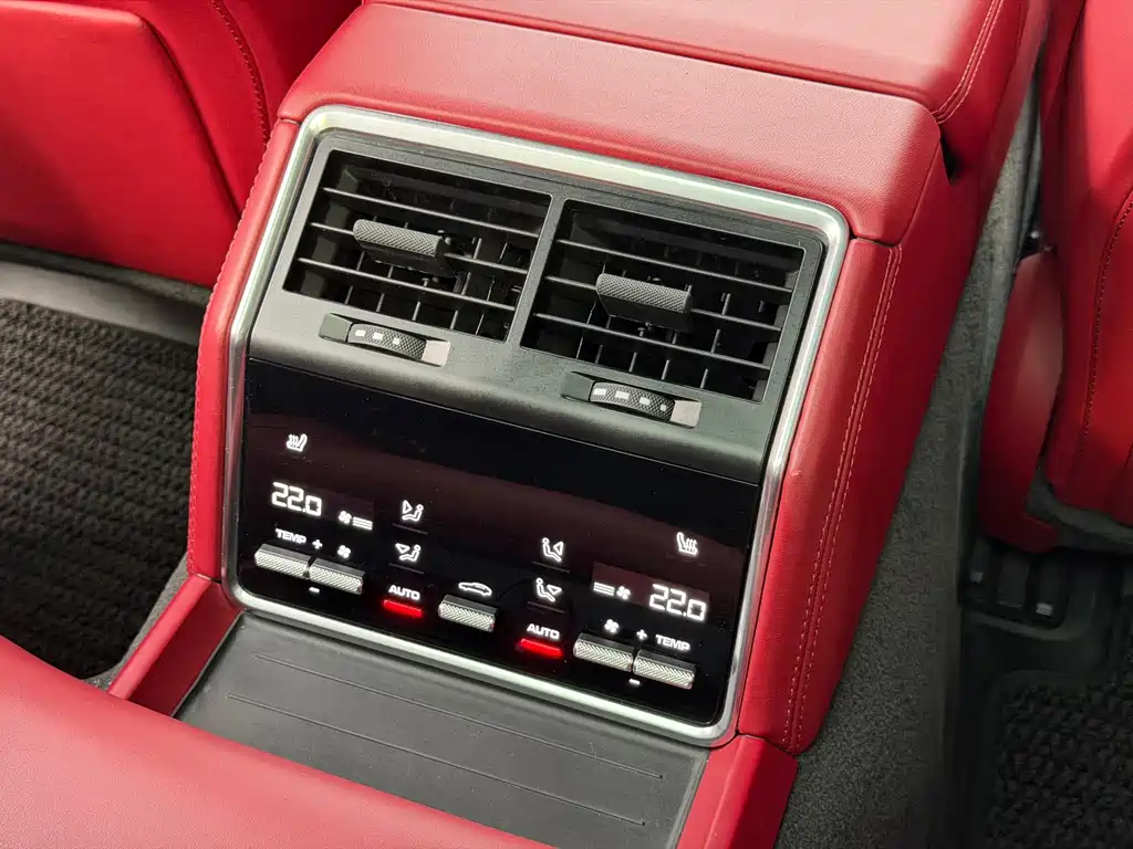 Porsche Panamera 2023 — фото 16