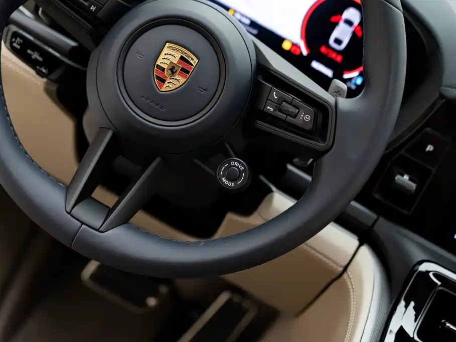 Porsche Panamera 2024 — фото 21