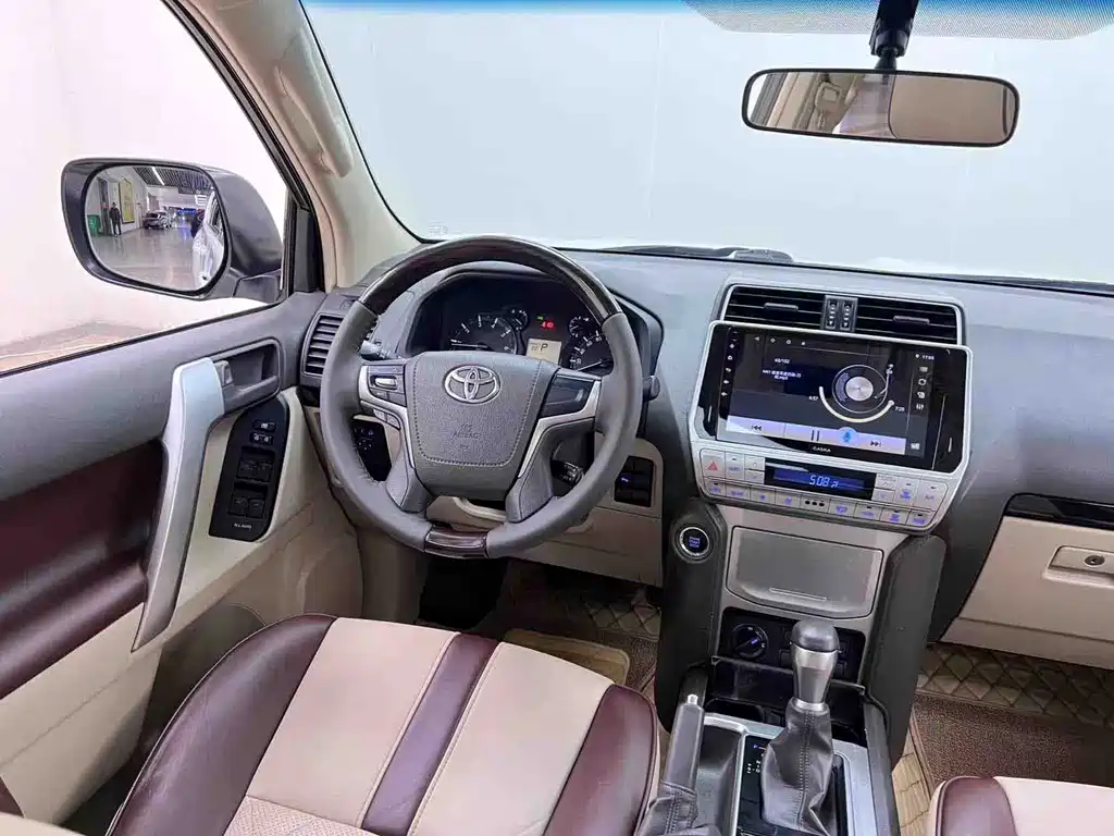 Toyota Prado 2020 — фото 17
