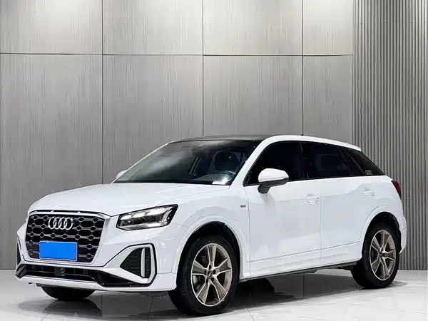 Audi Q2L 2023