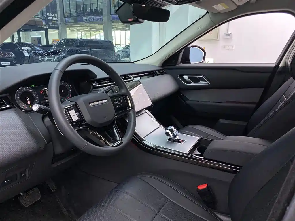 Land Rover Velar 2024