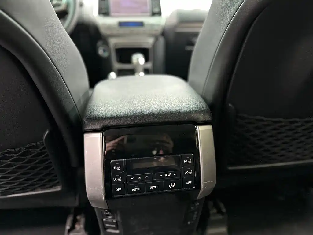 Toyota Prado 2019 — фото 9