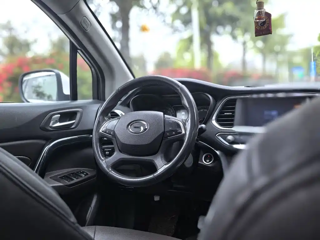 GAC Motor Trumpchi GS4 2015 — фото 15