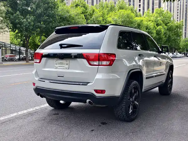 Jeep Grand Cherokee 2012