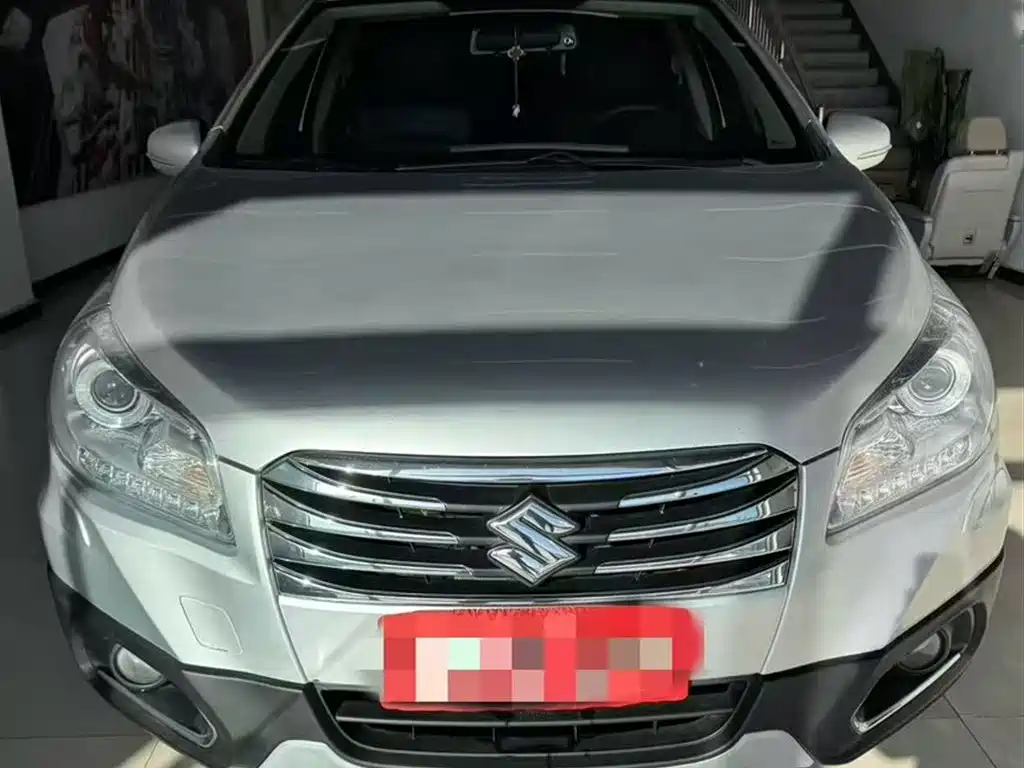 Suzuki S-Cross 2015 — фото 10
