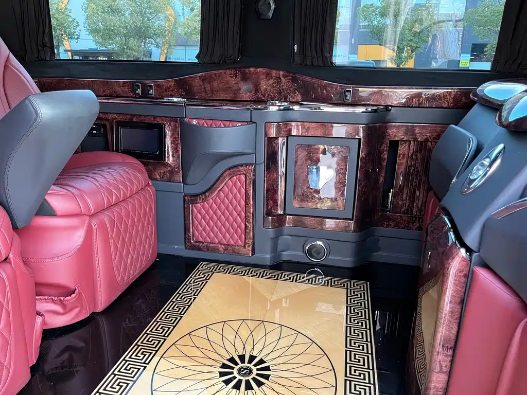 Mercedes-Benz Vito 2018 — фото 11